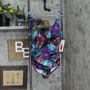 Miradonna Womens Faux Wrap One Piece Swimsuit 1707290 Bahama Palms Black 18